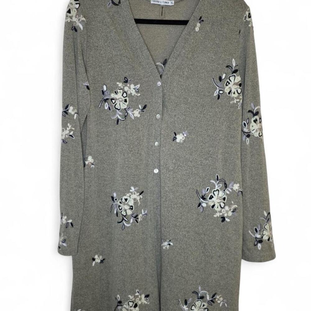 Figueroa & Flower Gray Floral Embroidered Long Cardigan XL Button Front